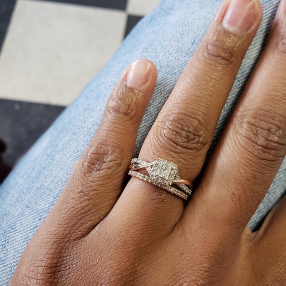 Engagement Ring - Picture 3 of 3